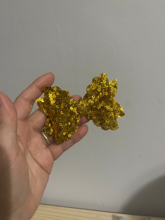 Gold sequin medium bow